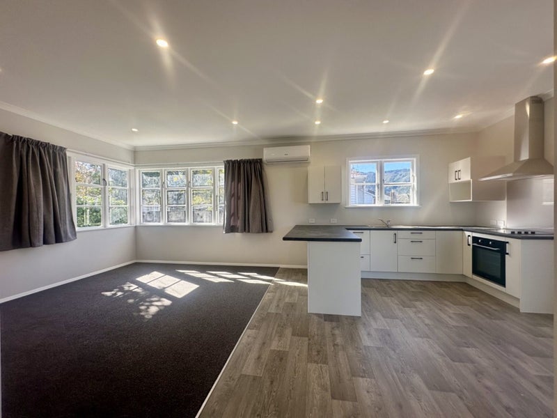40 Bush Street, Naenae, Lower Hutt - Carousel 2