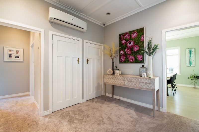 8 Northumberland Avenue, Belmont, Auckland - Carousel 24