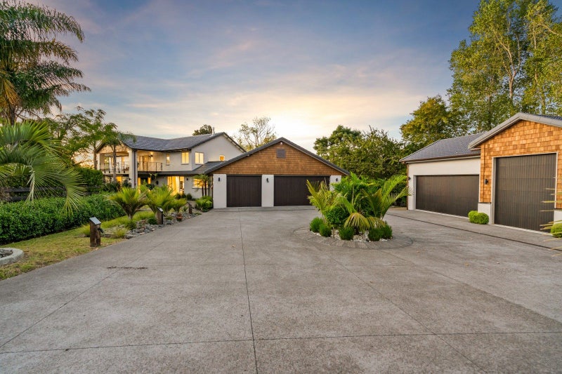 9 Goodland Drive, Albany - Carousel 1