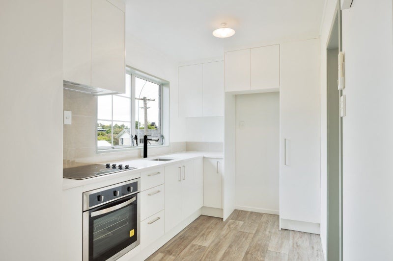 1/1243 Victoria Street, Whitiora, Hamilton - Carousel 1