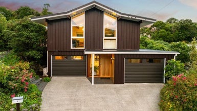 5 Christina Grove, Normandale, Lower Hutt - Carousel 1