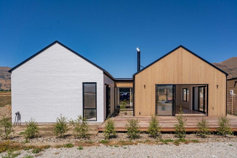 22 Marjon Drive, WANAKA - Carousel 2