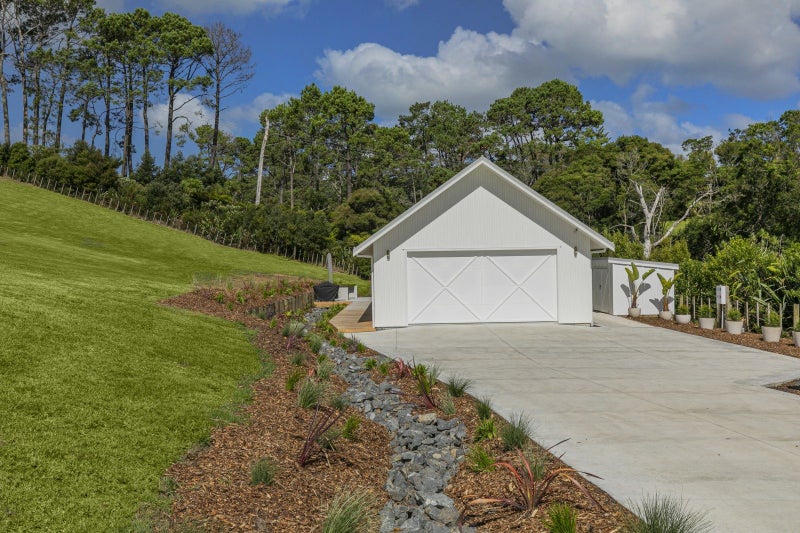 108 Barrett Road, Albany - Carousel 2