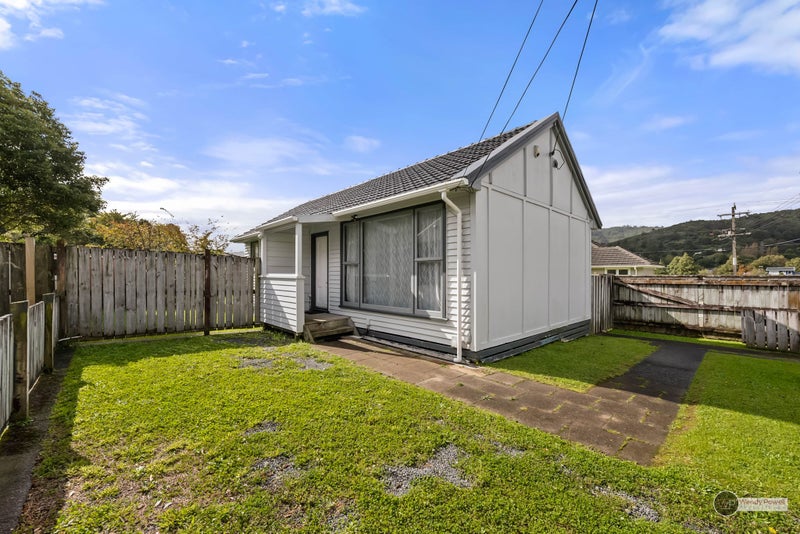 4 SPEEDY Street, Stokes Valley, Lower Hutt - Carousel 12