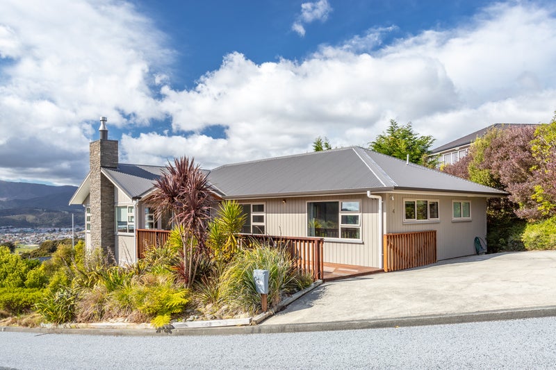 4 Frankie Stevens Place, Riverstone Terraces, Upper Hutt - Carousel 1