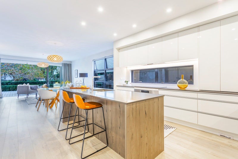 15 Liquidambar Drive, Hobsonville, Auckland - Carousel 2