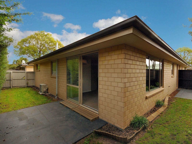 48 Thackeray Place, Waltham, Christchurch - Carousel 2