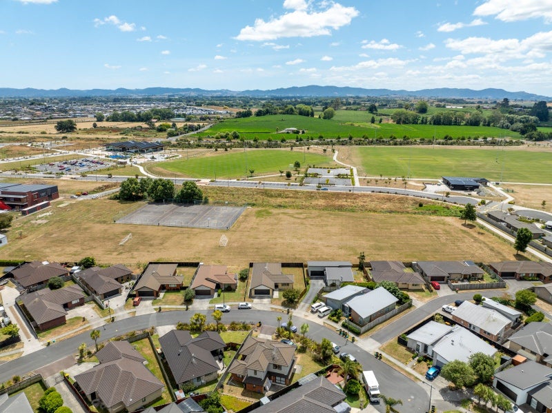 13 Chadwick Place, Rototuna North, Hamilton - Carousel 28