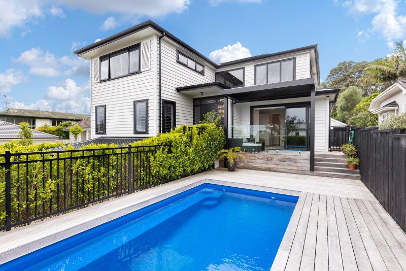 3 Worcester Road, Meadowbank, Auckland - Carousel 1