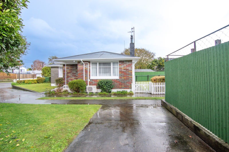 5 Stoke Place, Awapuni, Palmerston North - Carousel 18