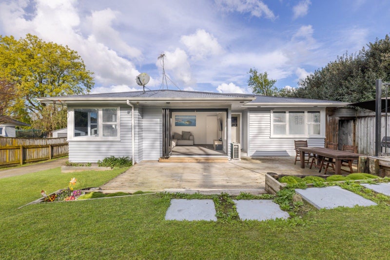 23 Kingswood Road, Brookfield, Tauranga - Carousel 1