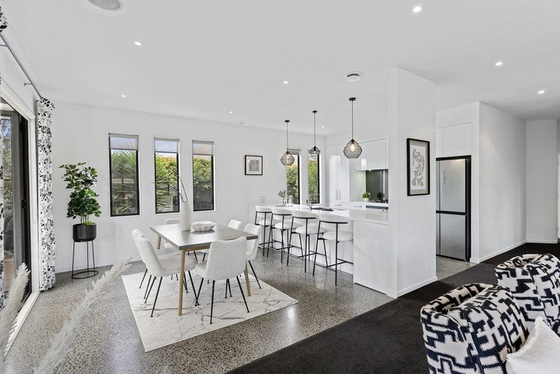 29 Te Wharau Drive, Greenhithe, Auckland - Carousel 2