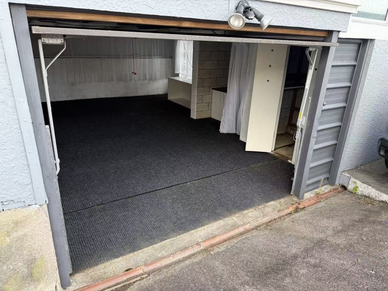 19 Raleigh Road, Northcote, Auckland - Carousel 2