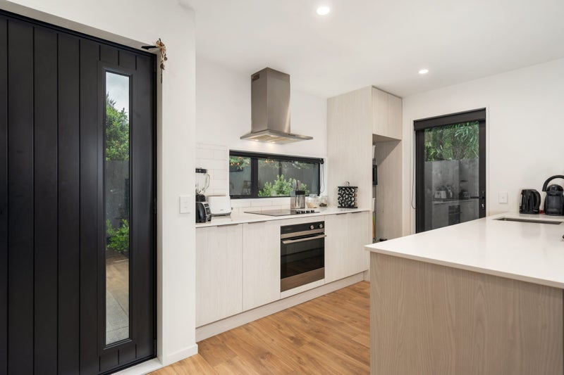 199D Hills Road, Edgeware, Christchurch - Carousel 2