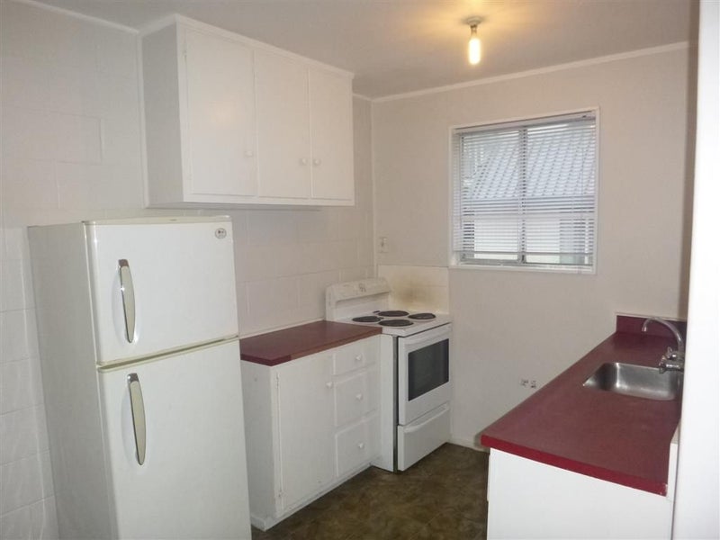 1/91 Pharazyn Street, Alicetown, Lower Hutt - Carousel 2