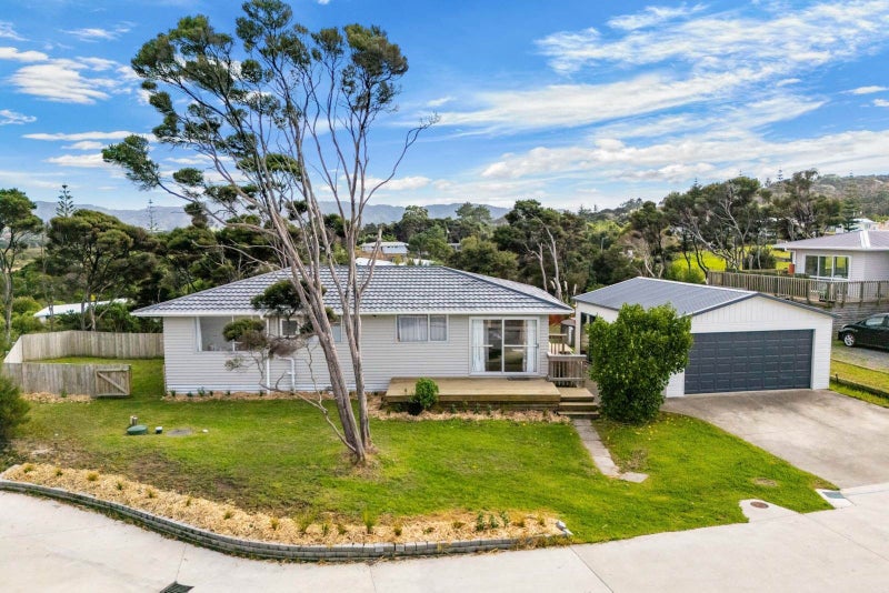 16 Estuary Drive, Mangawhai Heads, Mangawhai - Carousel 1