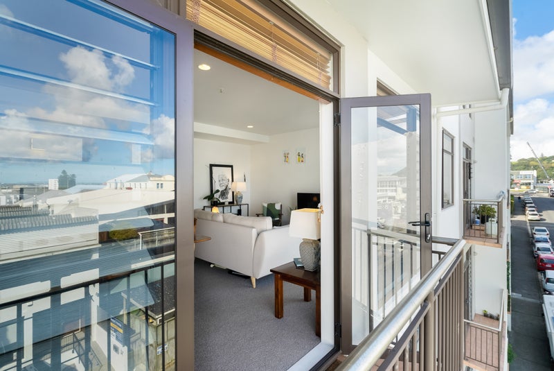 3B/7 Charlotte Street, Eden Terrace, Auckland - Carousel 2