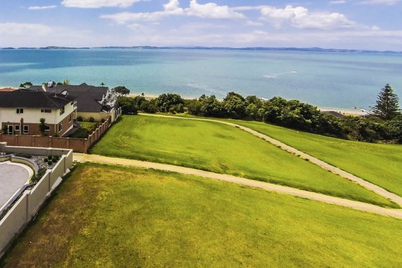 17 Quedley Court, Eastern Beach, Auckland - Carousel 2