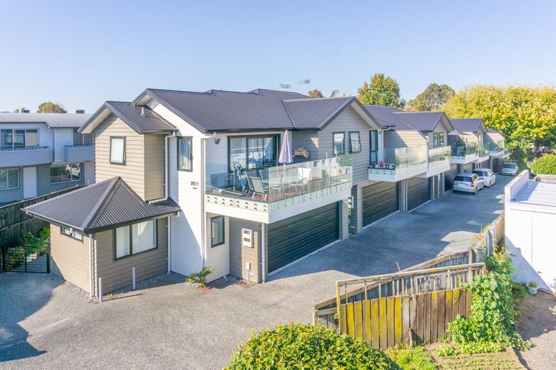 4/287 Ulster Street, Whitiora, Hamilton - Carousel 1