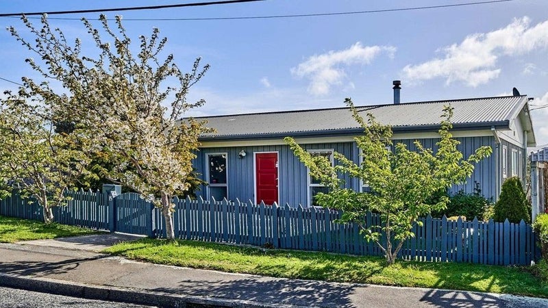 15 Tukanae Street, Strathmore Park, Wellington - Carousel 1