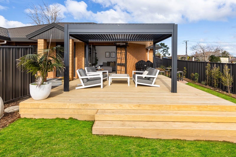 60 Smale Street, Point Chevalier, Auckland - Carousel 1