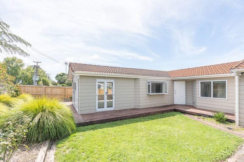 2 Masters Avenue, Hillcrest, Hamilton - Carousel 12