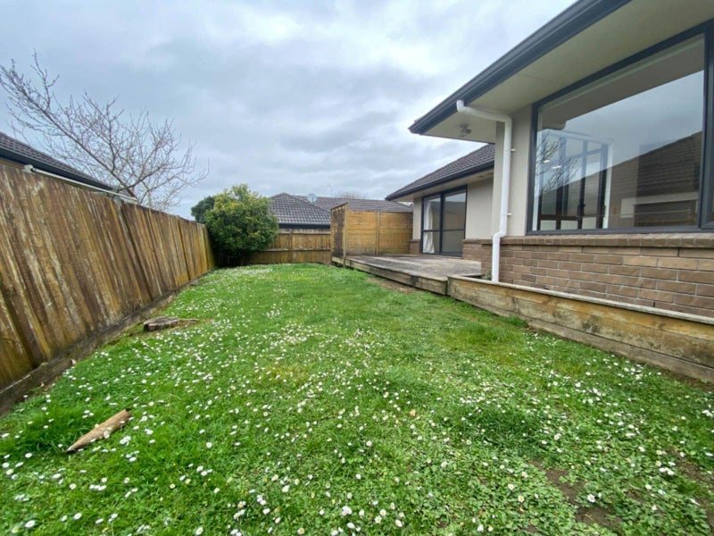 20 Ballydonegan Rise, East Tamaki, Auckland - Carousel 17