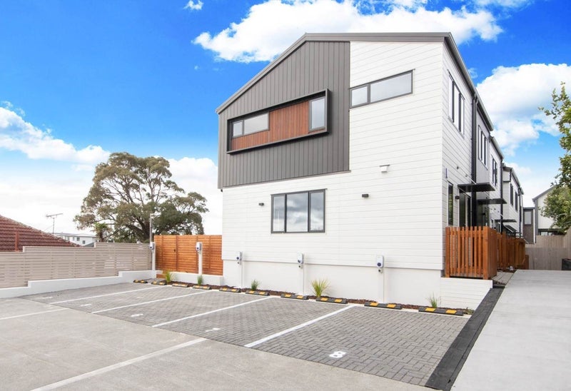 5/7 Brookfield Road, Te Atatu Peninsula, Auckland - Carousel 15