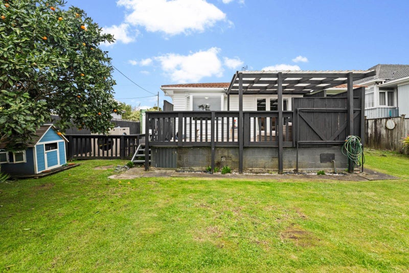 188 Beach Haven Road, Beach Haven, Auckland - Carousel 17