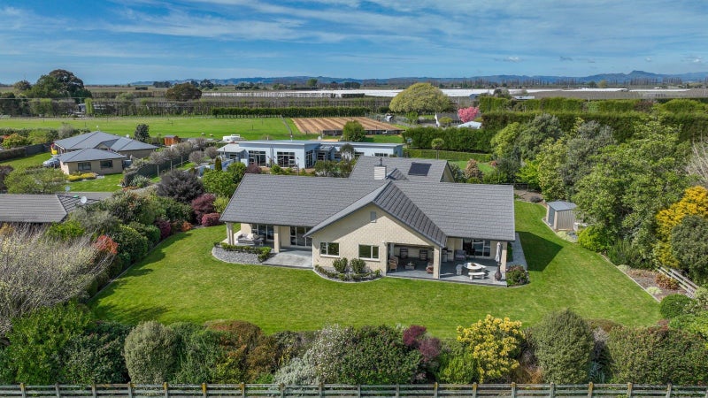 24 Gavin Black Street, Meeanee, Napier - Carousel 1