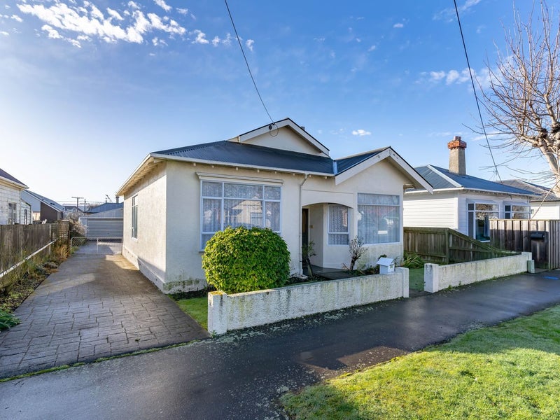 26 Baker Street, Caversham, Dunedin - Carousel 1