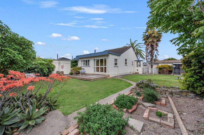 200A Caroline Place, Mayfair, Hastings - Carousel 1