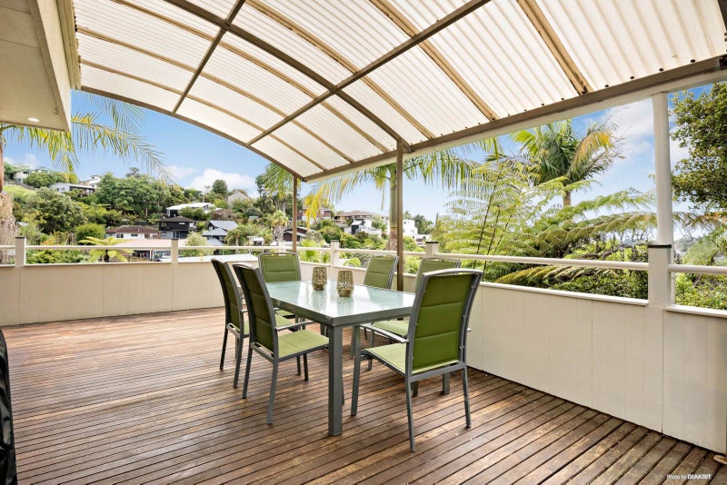 6 Heatherleigh Rise, Northcross, Auckland - Carousel 2