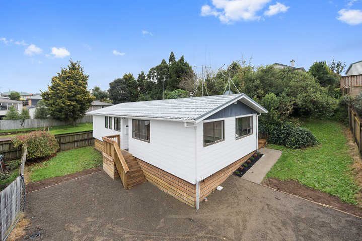 18A Hinau Street, Maeroa, Hamilton - Carousel 1