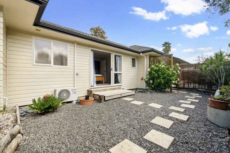 74A Marlborough Avenue, Glenfield, Auckland - Carousel 2