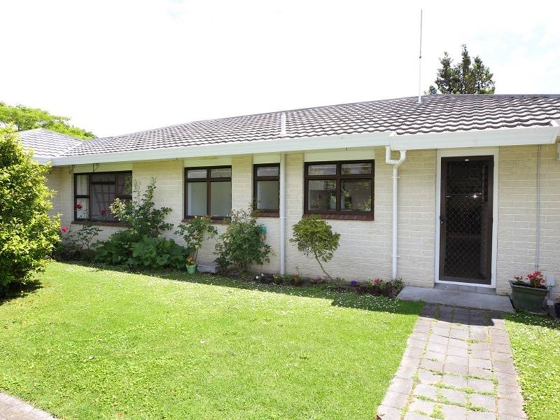 243A Warwick Road, Mayfair, Hastings - Carousel 1