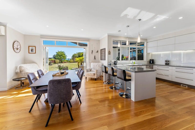 4 Pinnacle Place, Wakatu, Nelson - Carousel 2