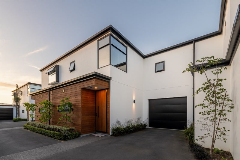 55B Bishop Street, St Albans, Christchurch - Carousel 1