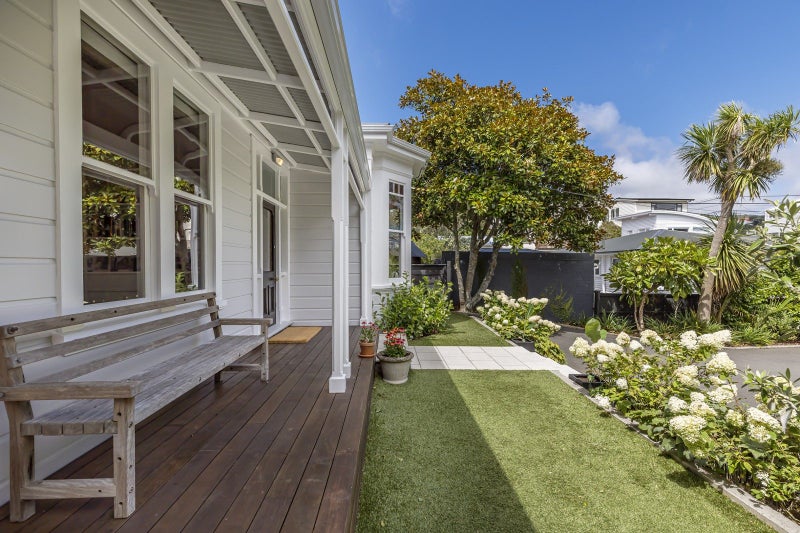 69 Creswick Terrace, Northland, Wellington - Carousel 2