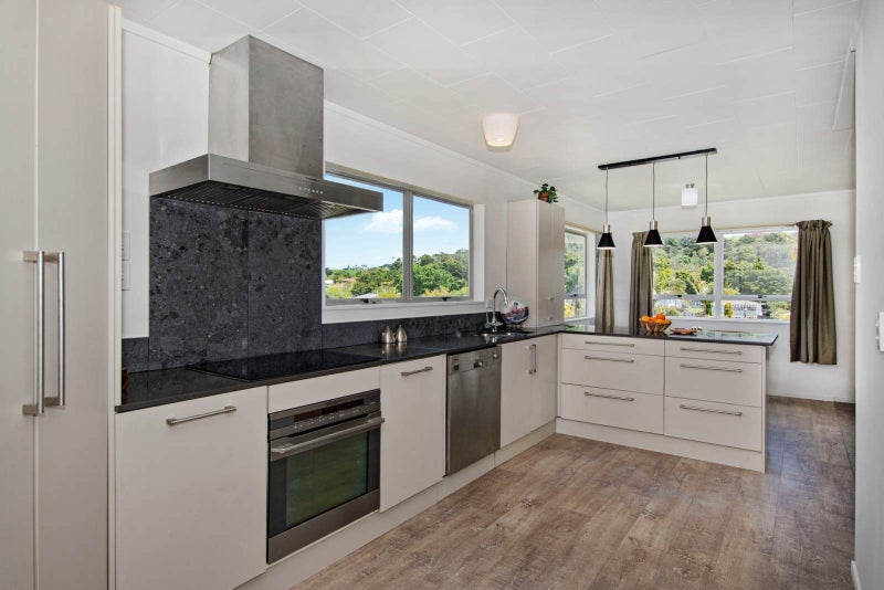 10A Limestone Place, Raumanga, Whangarei - Carousel 1