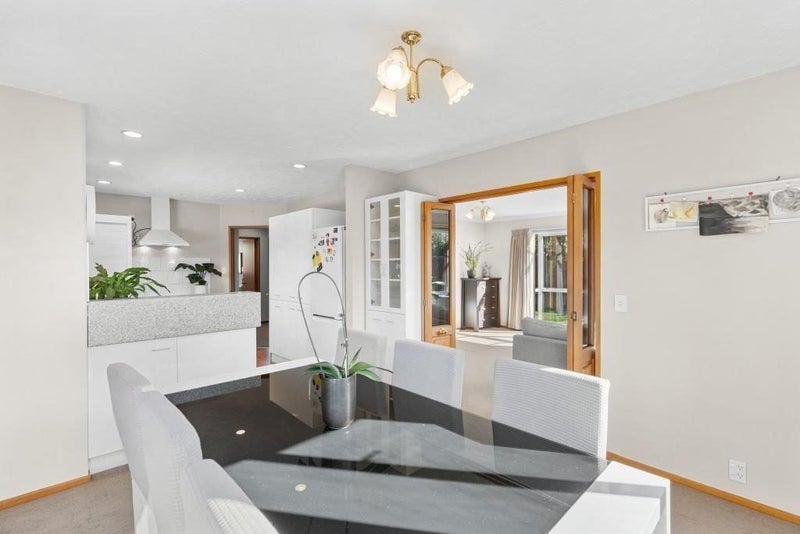 1/9A Chilcombe Street, Ilam, Christchurch - Carousel 2