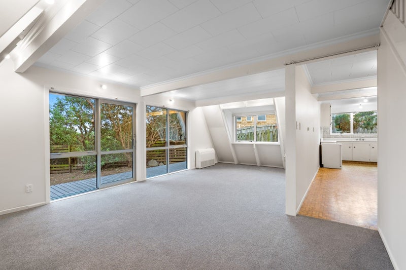 201 Tomahawk Road, Andersons Bay, Dunedin - Carousel 2