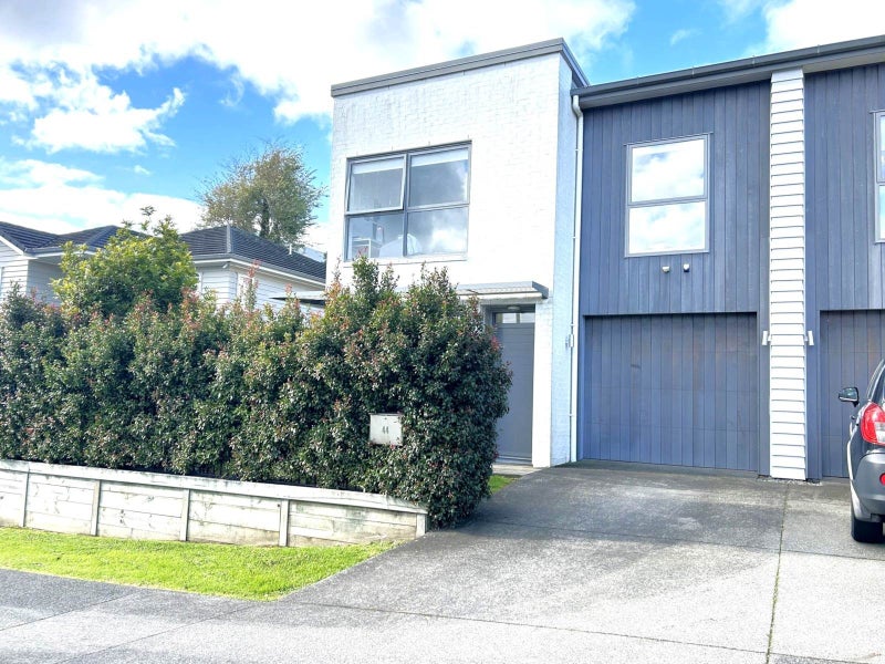 44 Matairangi Avenue, Totara Heights, Auckland - Carousel 2