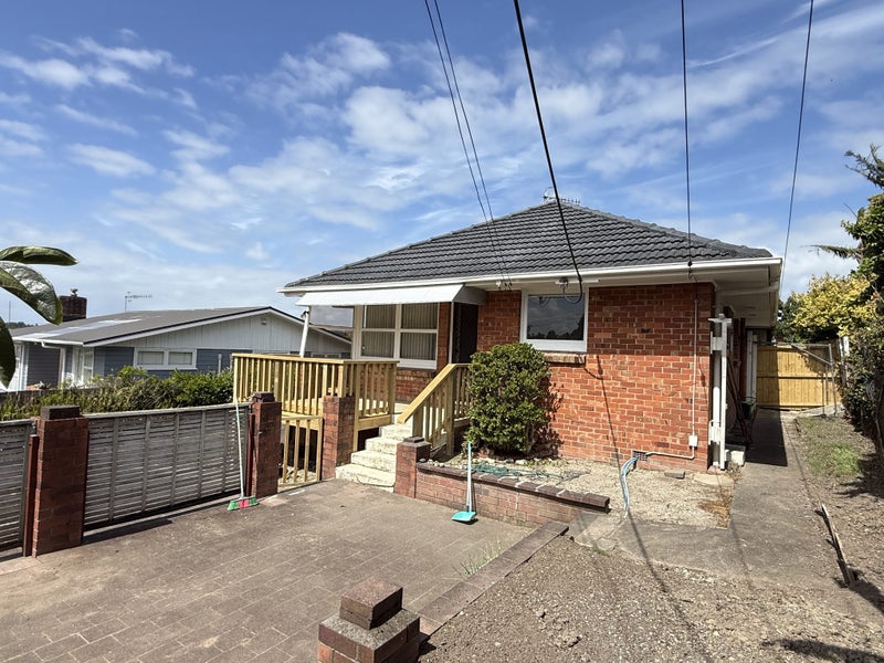 1/40 Ocean View Road, Northcote, Auckland - Carousel 2