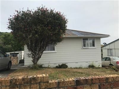 44 Takapuwahia Drive, Takapuwahia, Porirua - Carousel 1
