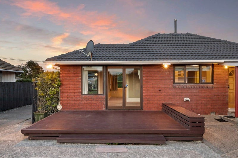 16 Neill Street, Hornby, Christchurch - Carousel 2