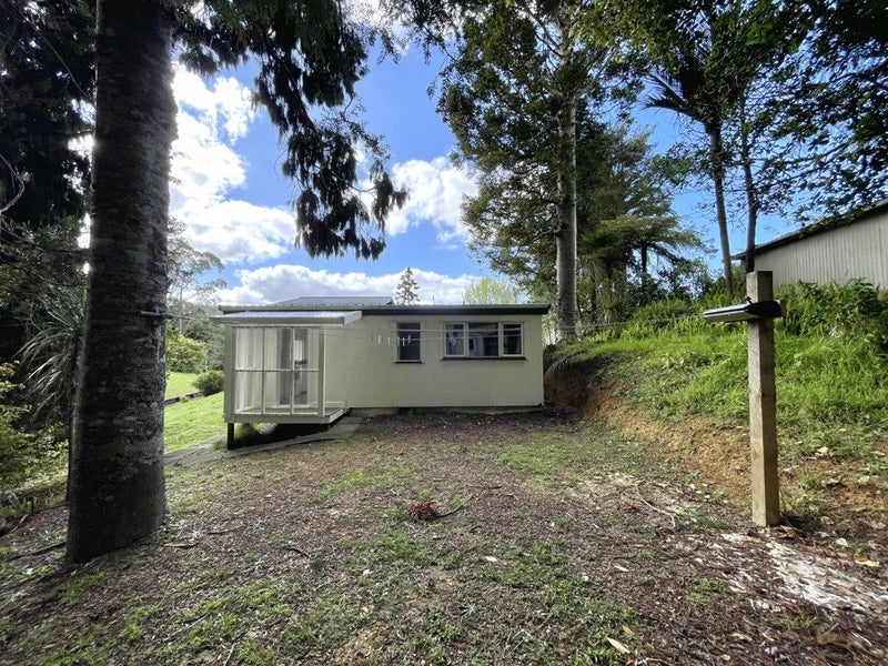 51 Minnehaha Avenue, Titirangi, Auckland - Carousel 22