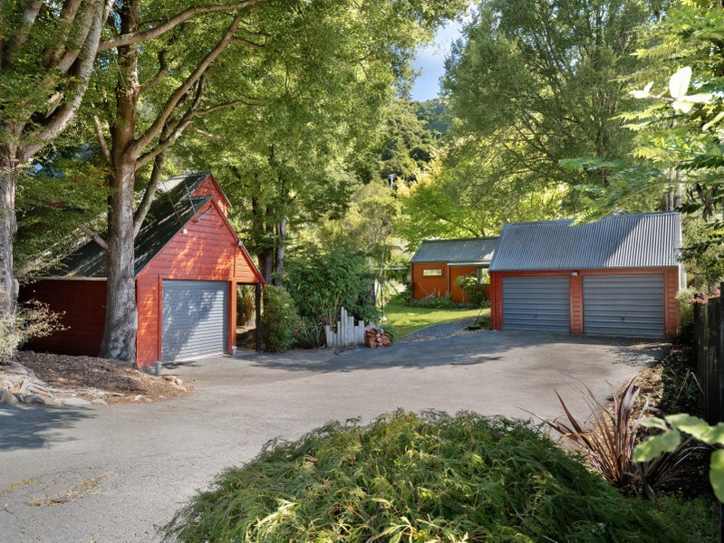 18 Fulton Road, Glenleith, Dunedin - Carousel 2