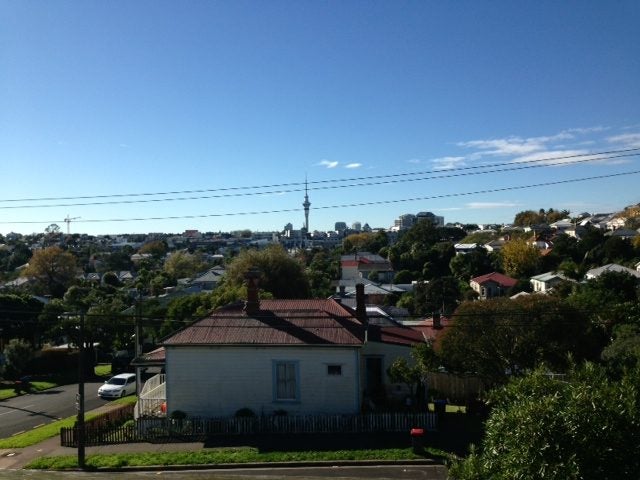 8/90 Crummer Road, Grey Lynn, Auckland - Carousel 1