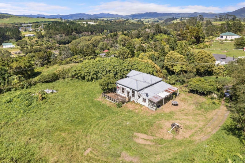 2 Abbott Road, WAIKINO, WAIHI - Carousel 1